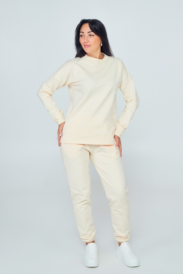 Women's suit: pants + sweatshirt: Creamy